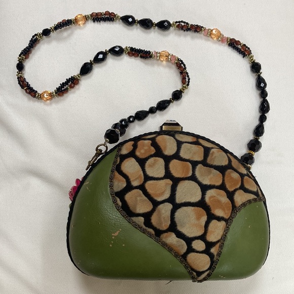 Mary Frances vintage beaded purse - Picture 9 of 16